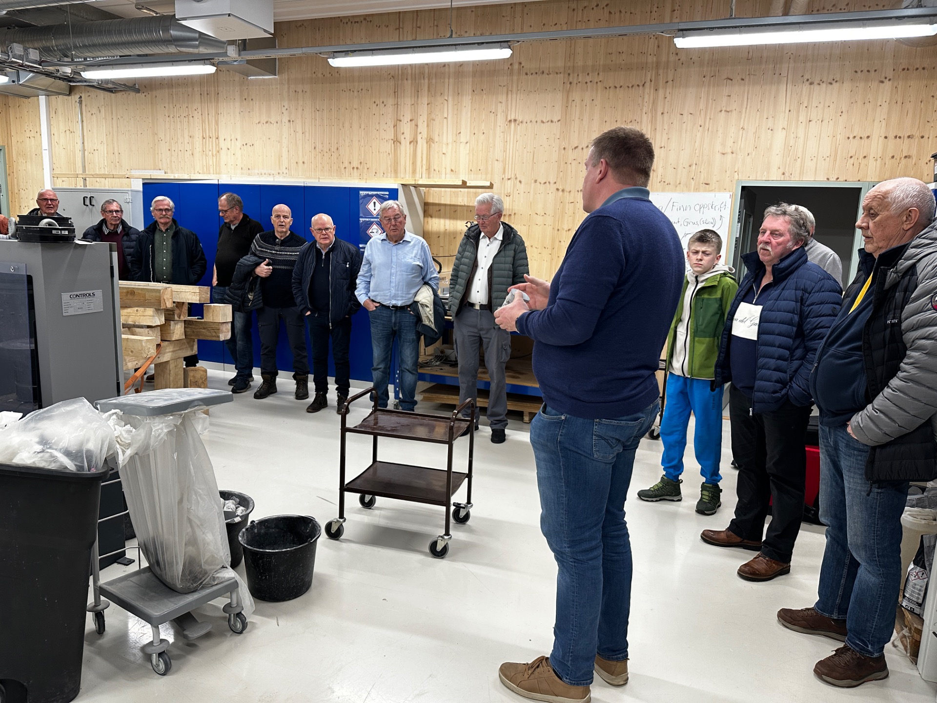 Besøk hos Fredrik Engh på Fagskolen i Grimstad onsdag 4. mars
